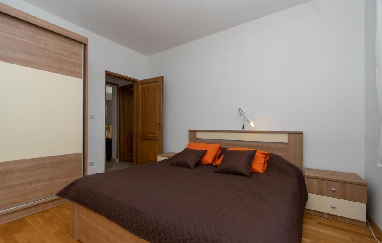 Apartments Valeria Žrnovo エクステリア 写真